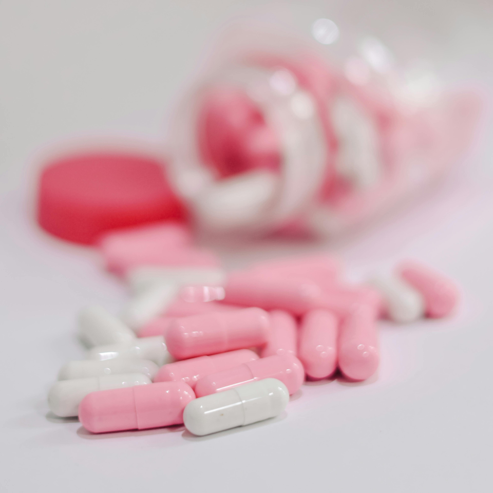 How to Choose the Right Capsule Manufacturer (Complete Guide)